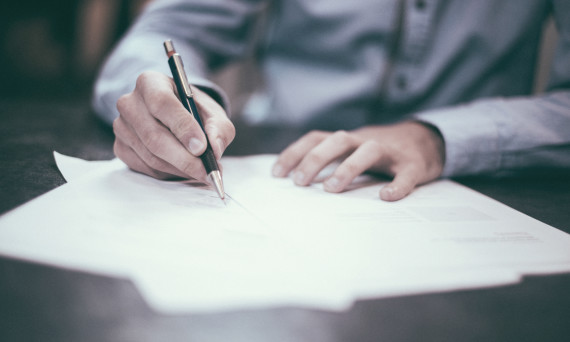 CINCO ERROS QUE VOCÊ PODE EVITAR COM A AJUDA DE UM ADVOGADO EMPRESARIAL