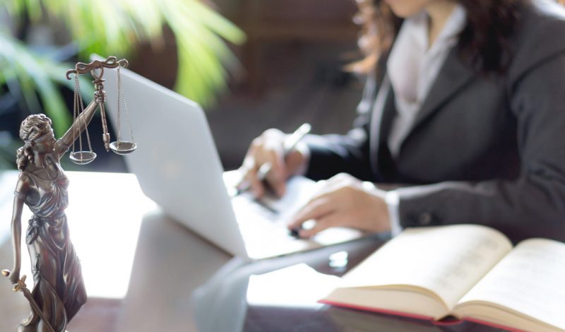 Site permite que clientes busquem advogados por área de atuação